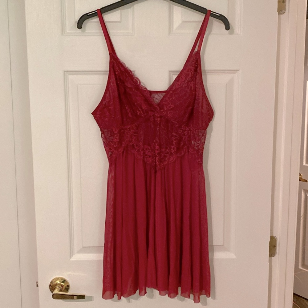 ! 2XL 2X women’s red babydoll lingerie dress with slits and lace